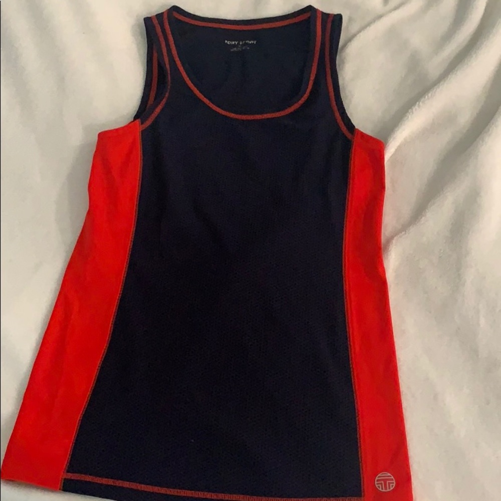 Tory sport workout outfit.